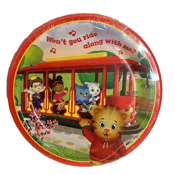 Daniel Tiger's Neighborhood 7" Party Dessert Plates 8 Pack - Picture 1 of 2
